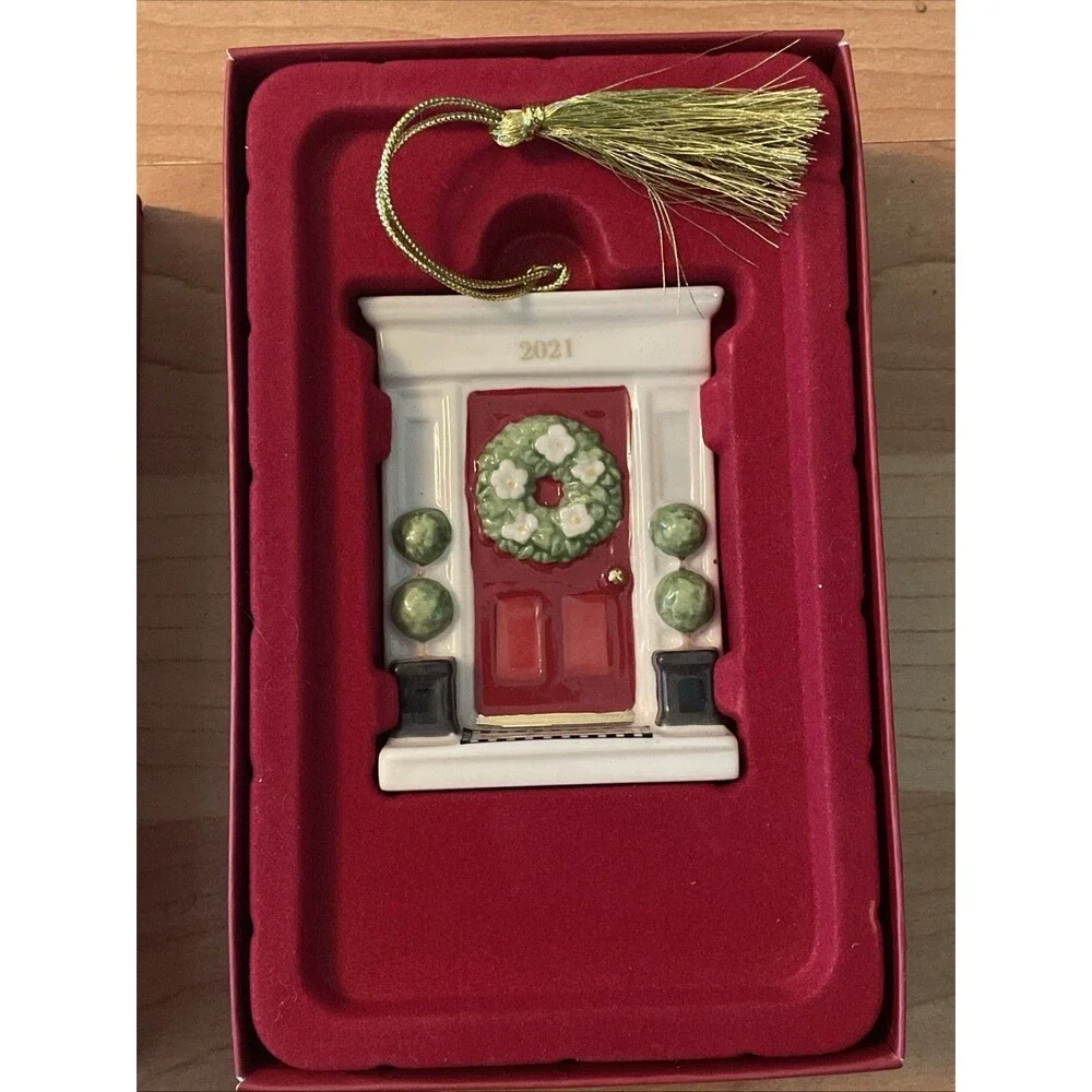Beautiful Lenox-2021-Welcome Home Boxed Ornament